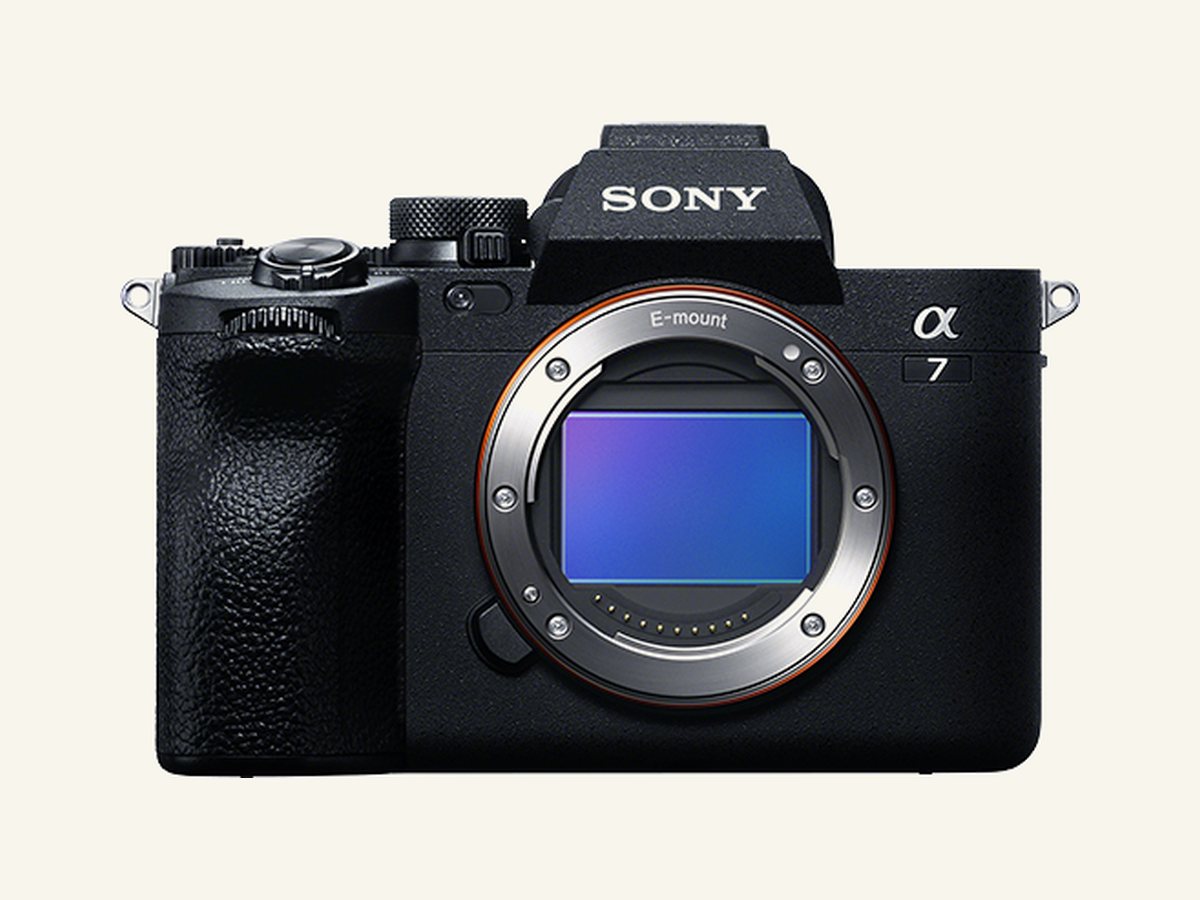 Sony A7 IV, product photo
