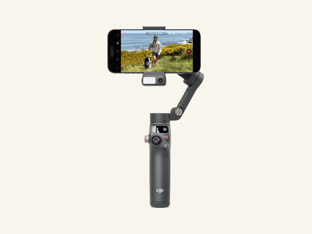 DJI Osmo Mobile 7, product photo
