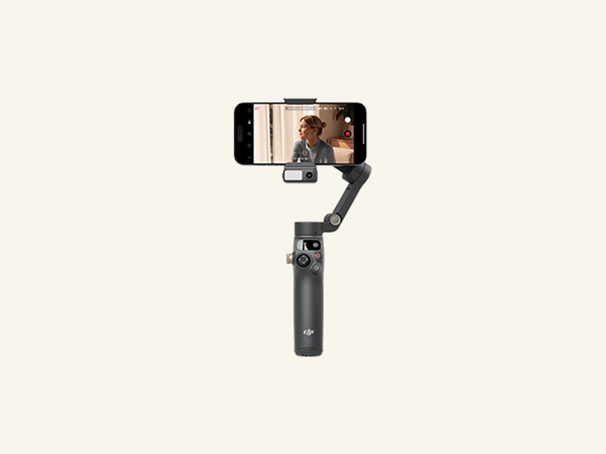 DJI Osmo Mobile 8, product photo